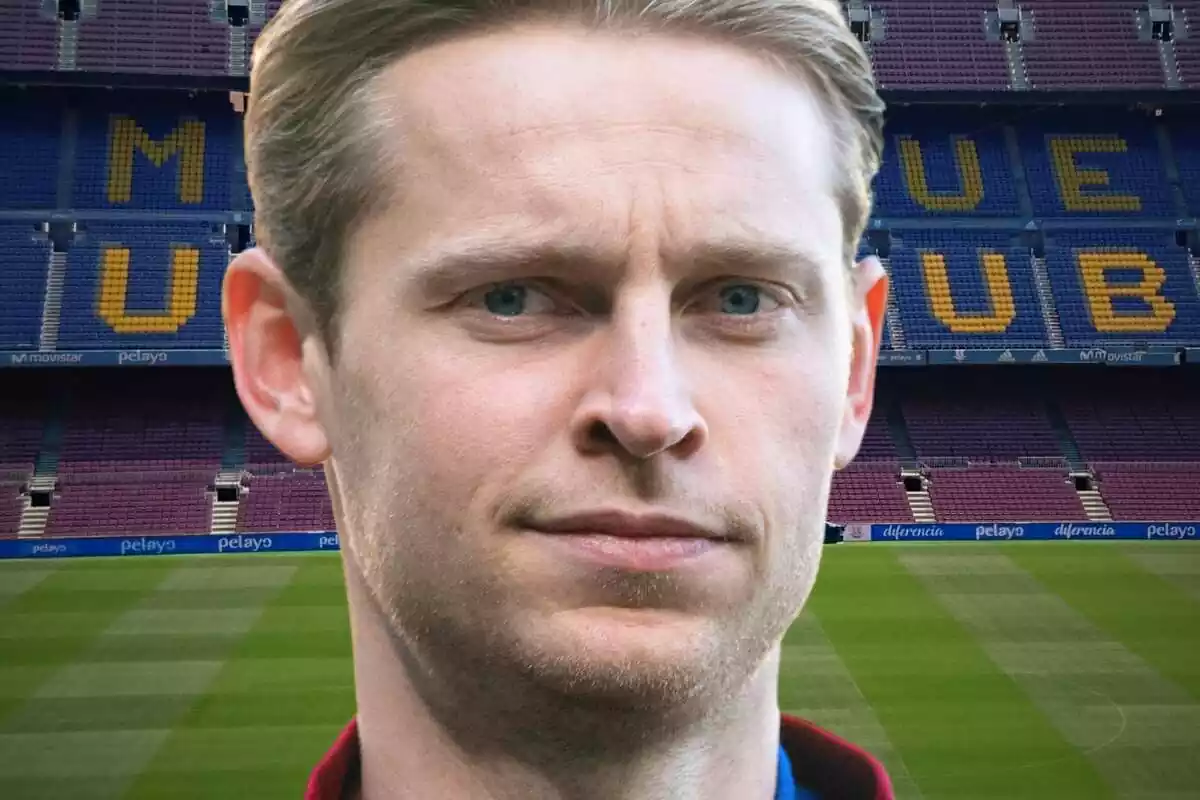 Frenkie de Jong in the foreground with a worried face