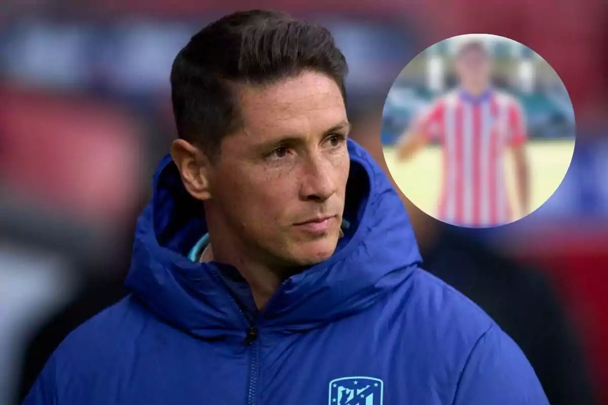 Man in a blue jacket with the Atlético de Madrid crest, with a blurred image of a football player in the background.