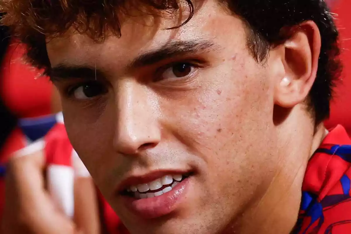 Image of a close-up of Joao Félix on the Atlético de Madrid bench