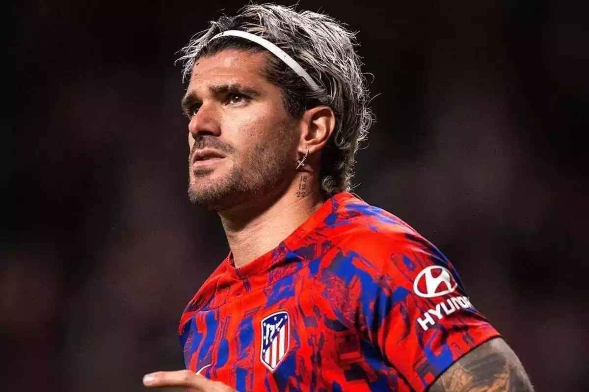 Image of Rodrigo de Paul in a warm-up with Atlético de Madrid