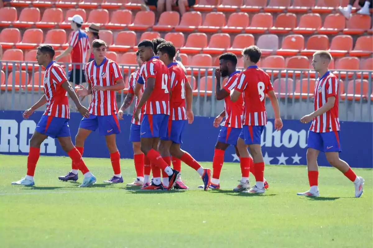 Players from the first team played alongside Fernando Torres' Atleti B