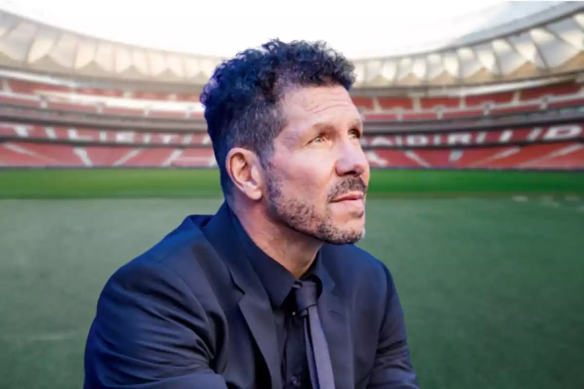 Image of Simeone in a montage at the Metropolitano