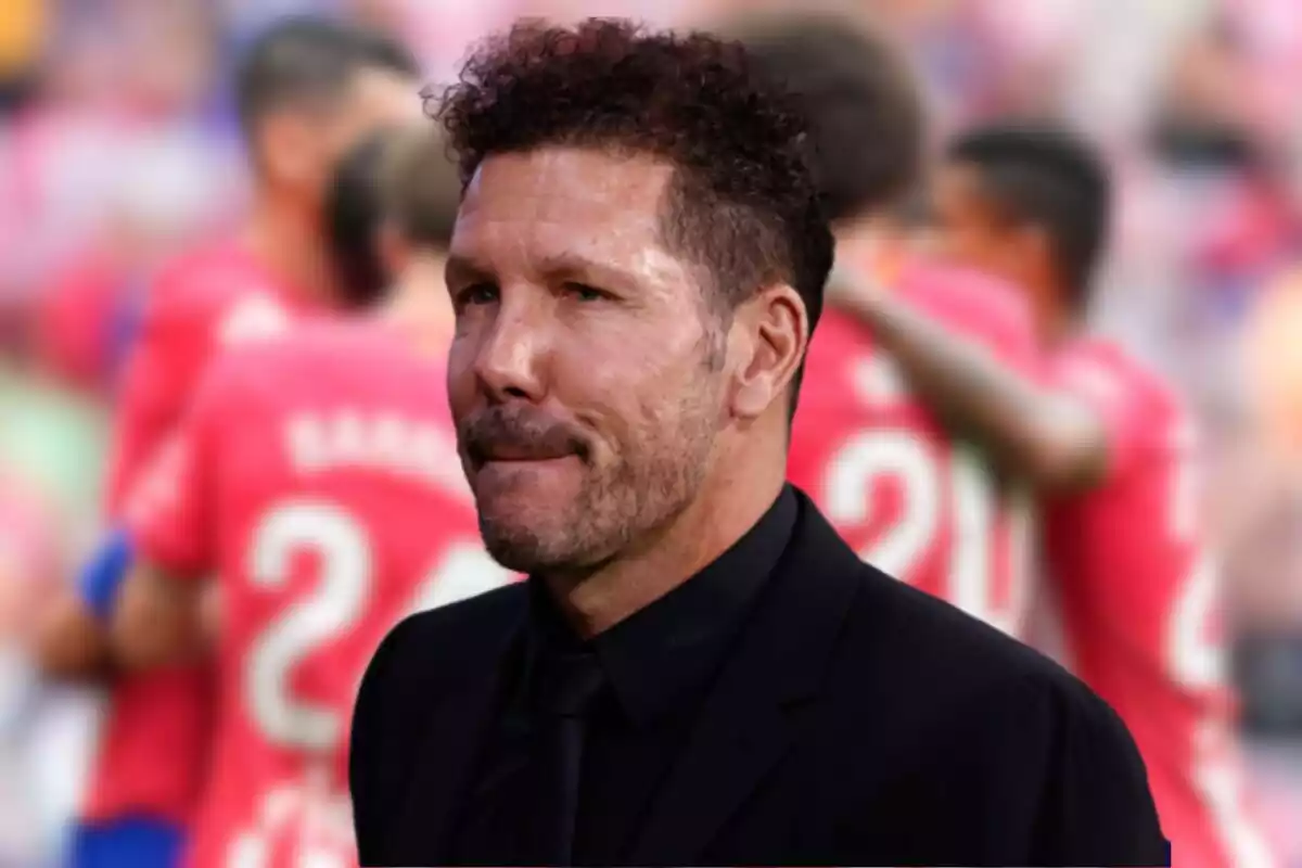 Image of Simeone in a montage with Atlético de Madrid players