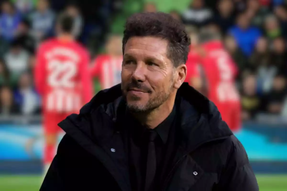 Image of Simeone in a montage with Atlético de Madrid players