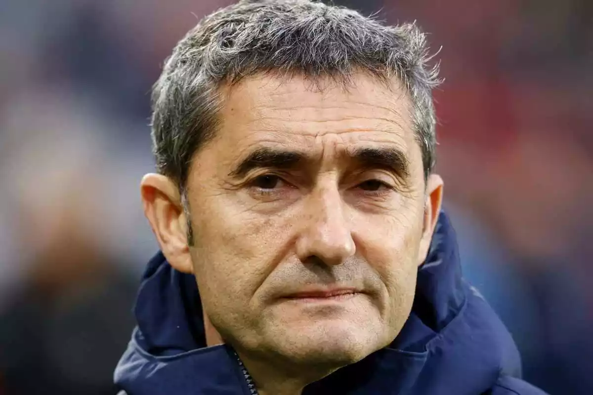 Image of Ernesto Valverde in a match at San Mamés